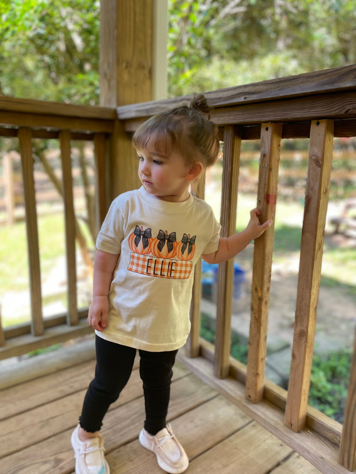 Pumpkin Bows | T-Shirt