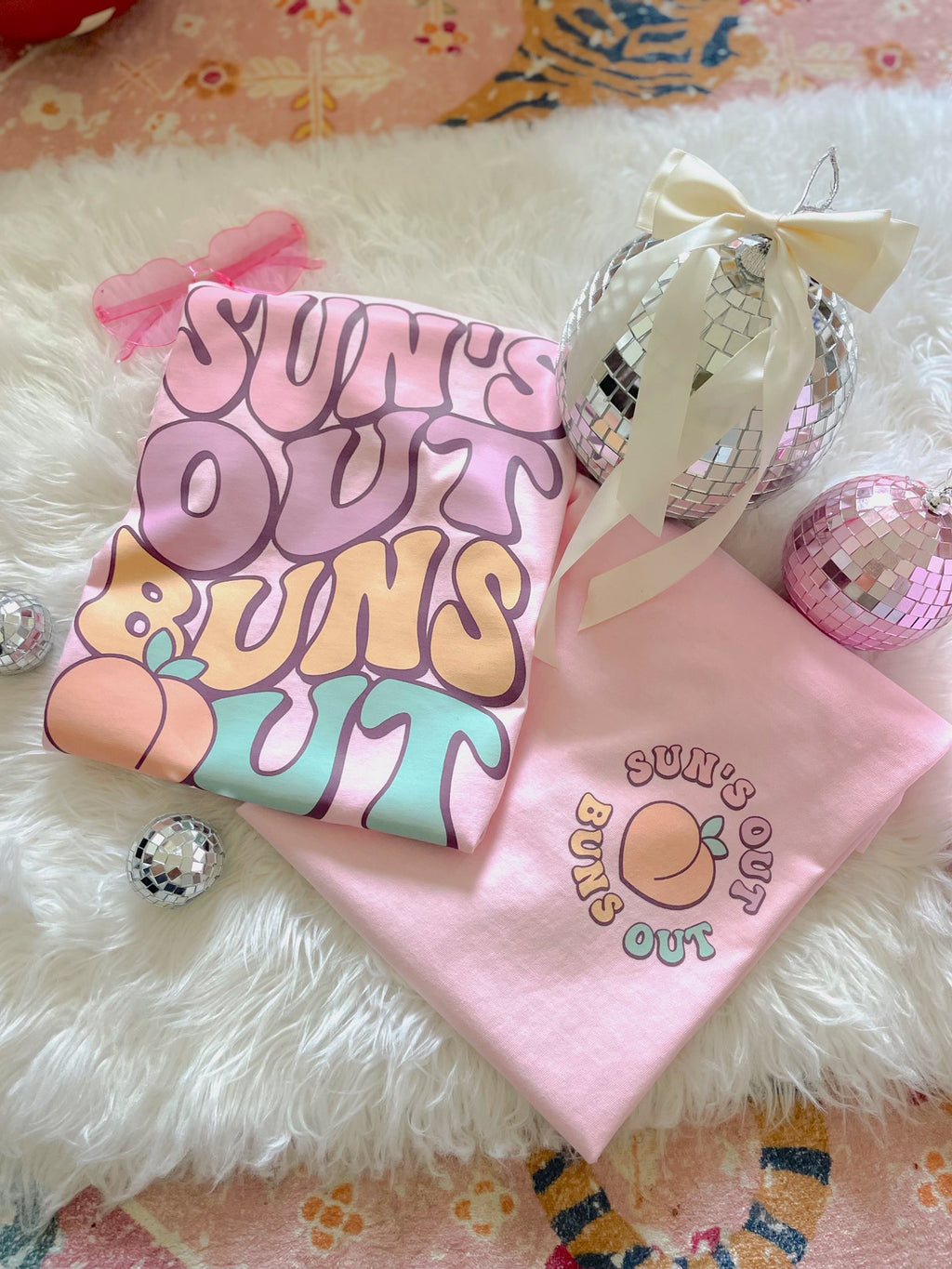 Suns Out Buns Out (WHITE)