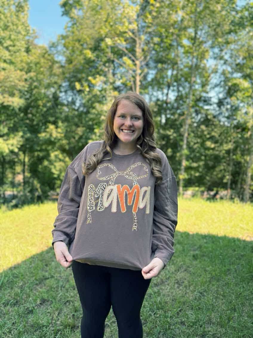 Mama, Gigi, Nana Fall Cheetah Bow | SWEATSHIRT