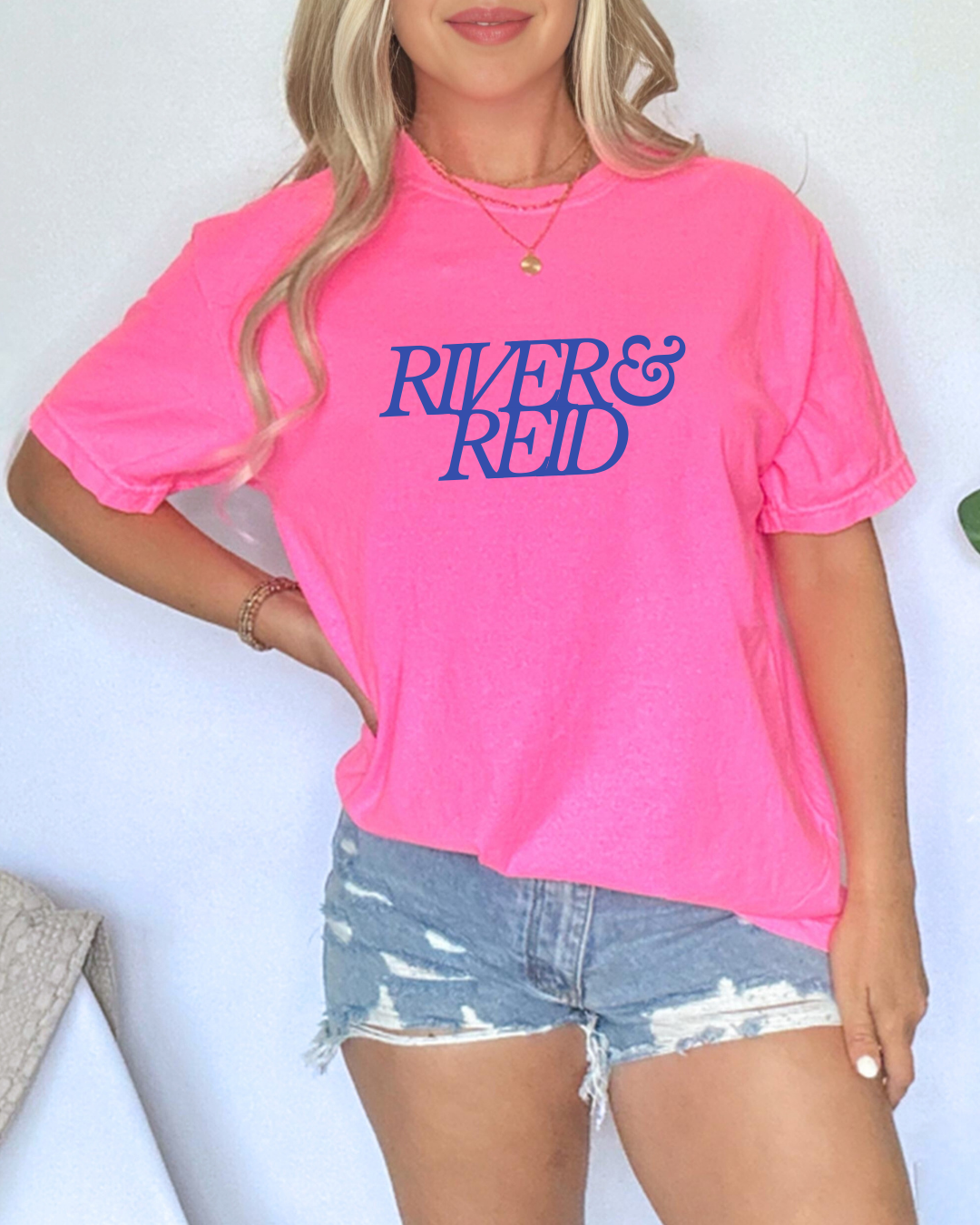 Hot Pink River & Reid | T-Shirt
