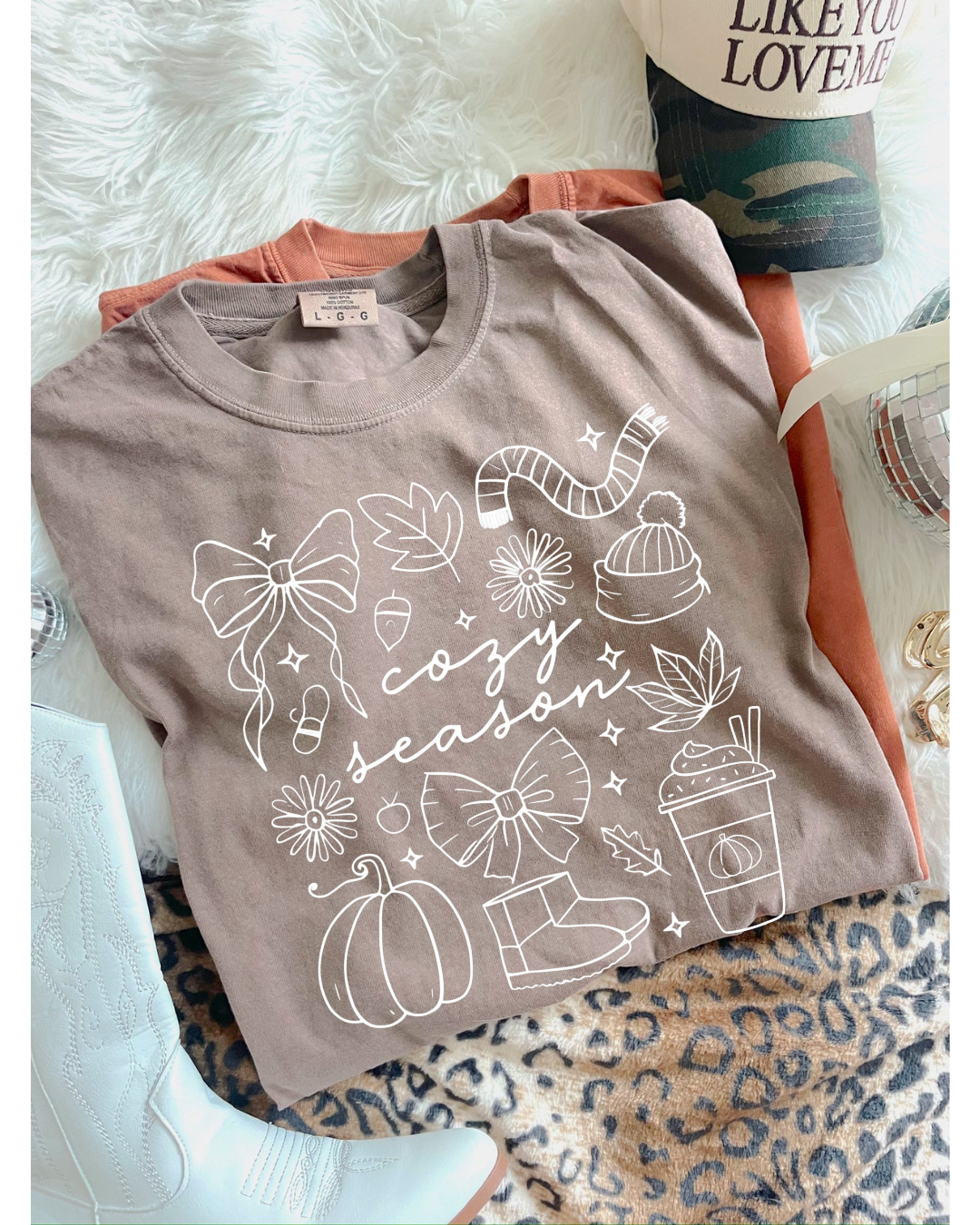 Cozy Season | T-Shirt